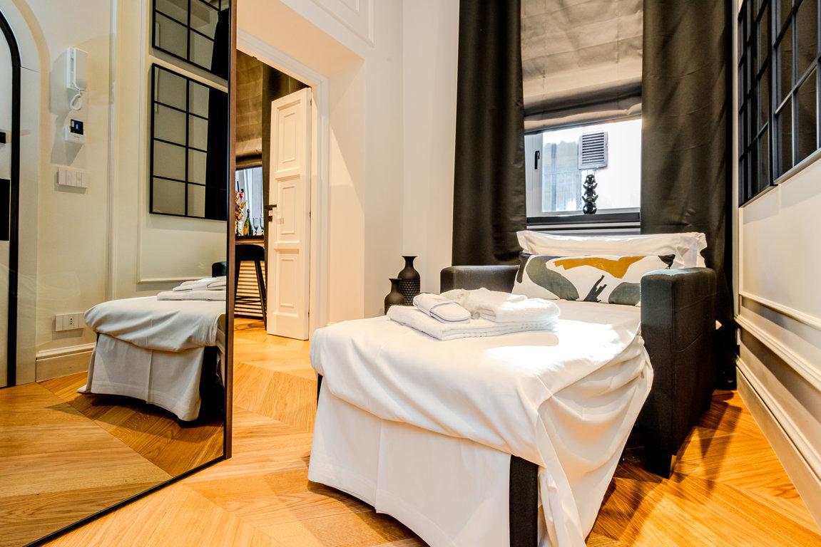 810_5720-Migliorato-NR (FILEminimizer)